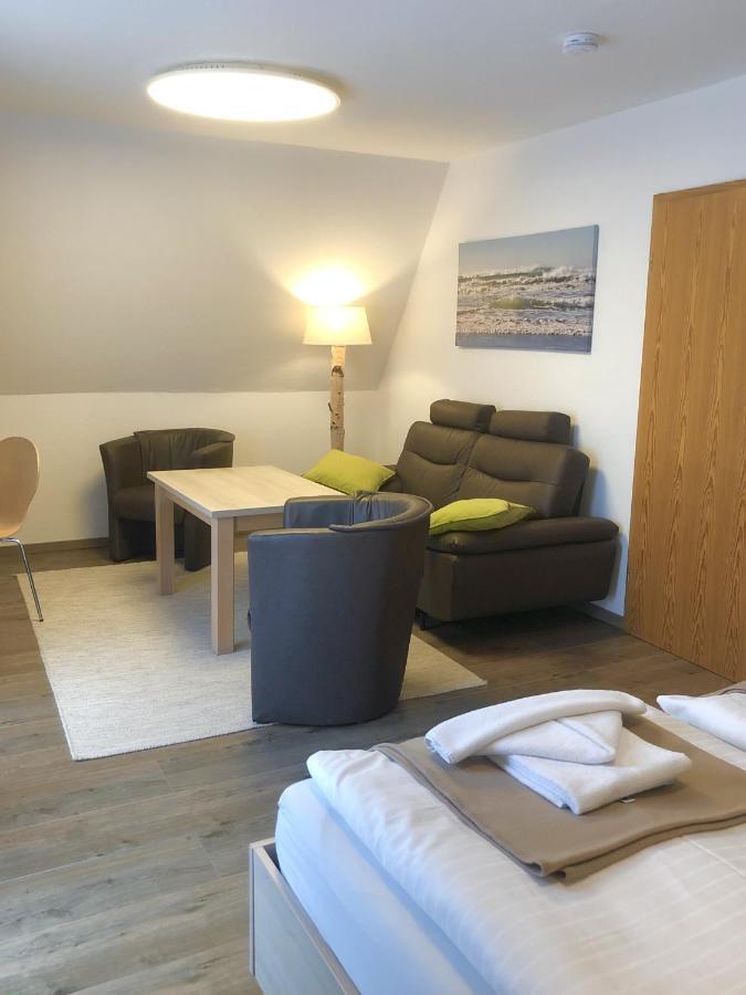 Gruenblau Relax Pension & Apartments Rostock Eksteriør billede