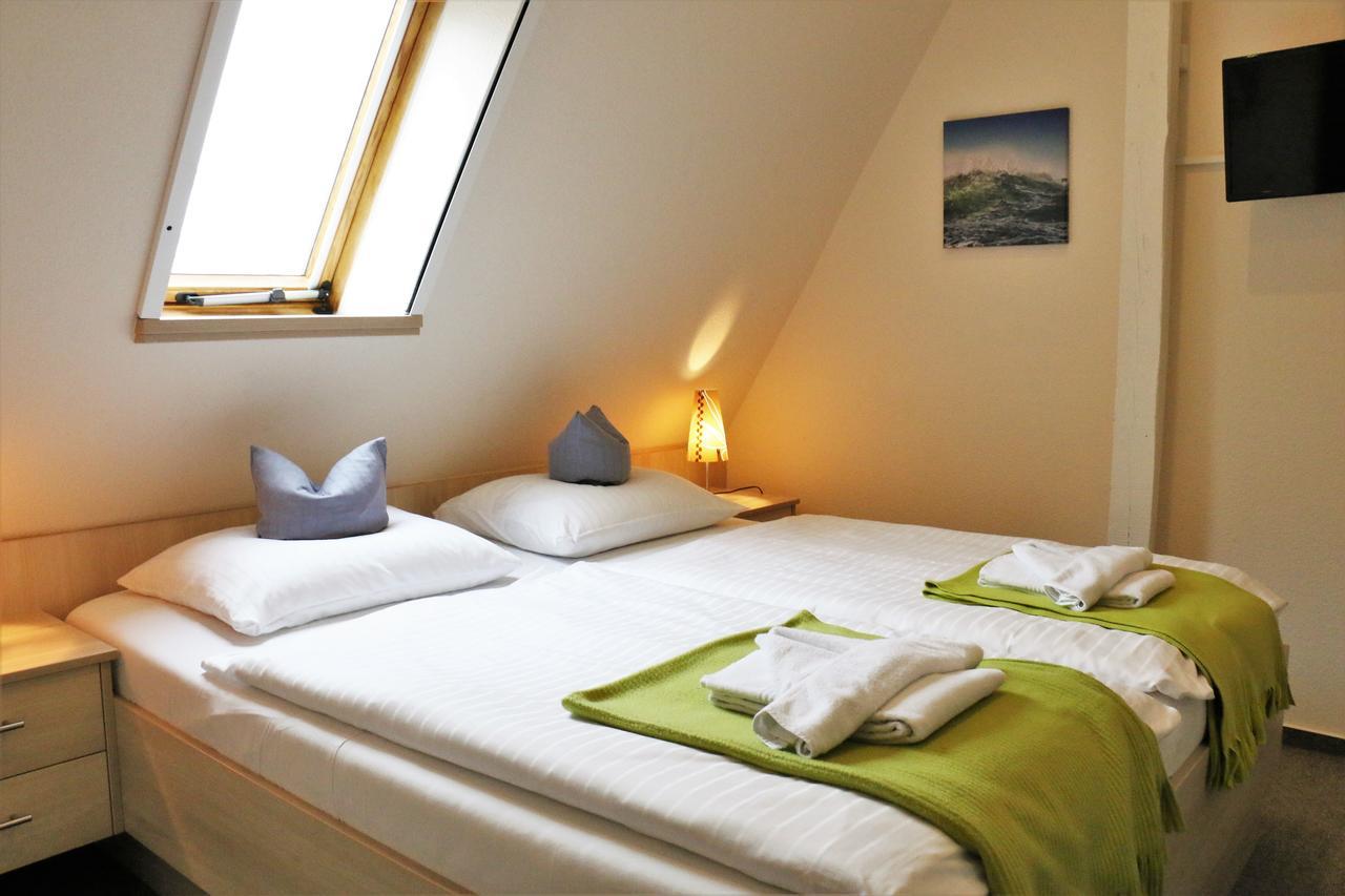 Gruenblau Relax Pension & Apartments Rostock Eksteriør billede